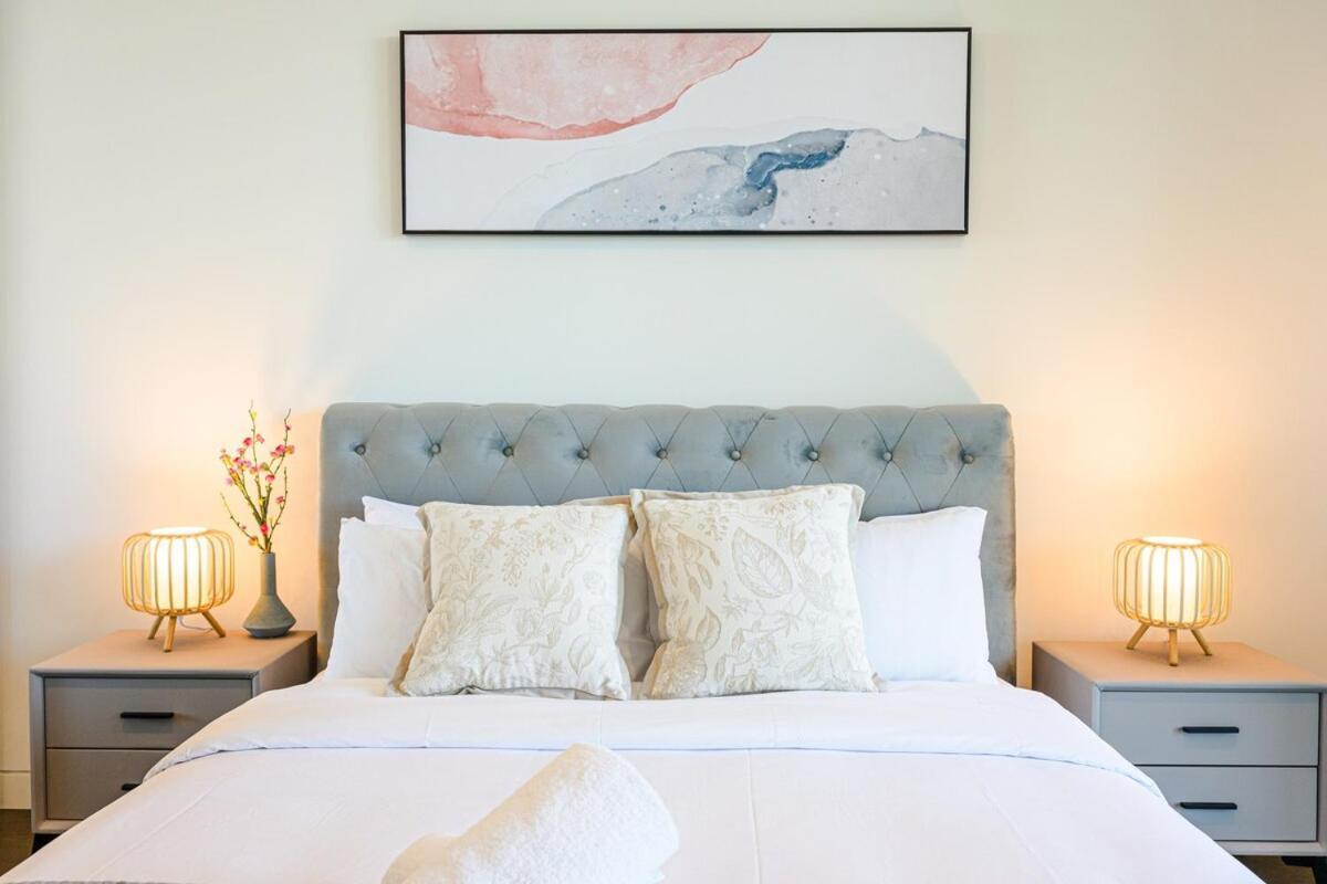 Lidcombe Near Olympic Park Train Apartment *